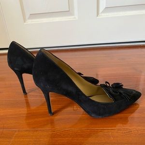 Ann Taylor Suede Pump